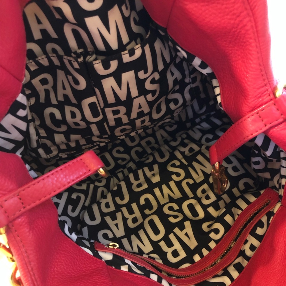 cherry red MARC BY MARC JACOBS purse with gold hardware - Picture 8 of 17